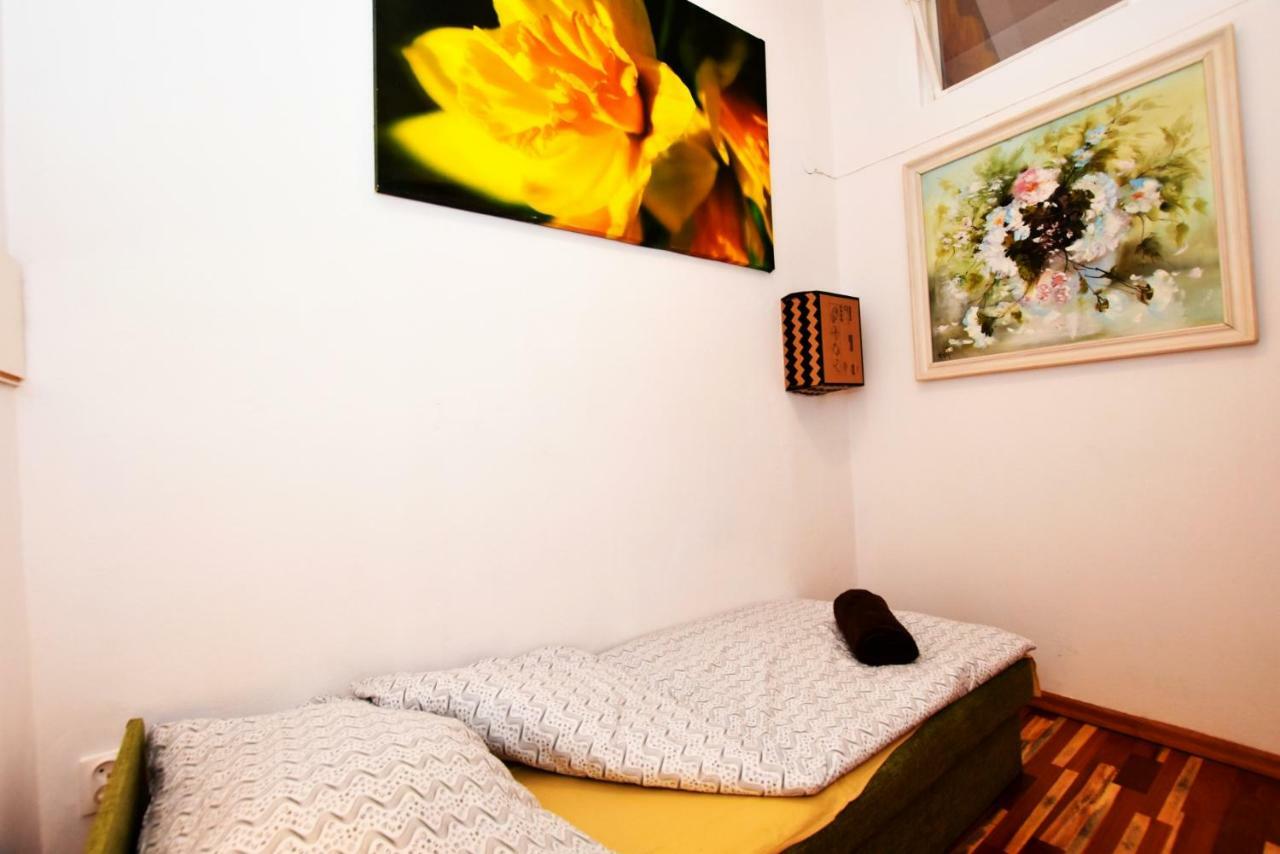 City Central Hostel Swidnicka วรอตซวาฟ ภายนอก รูปภาพ