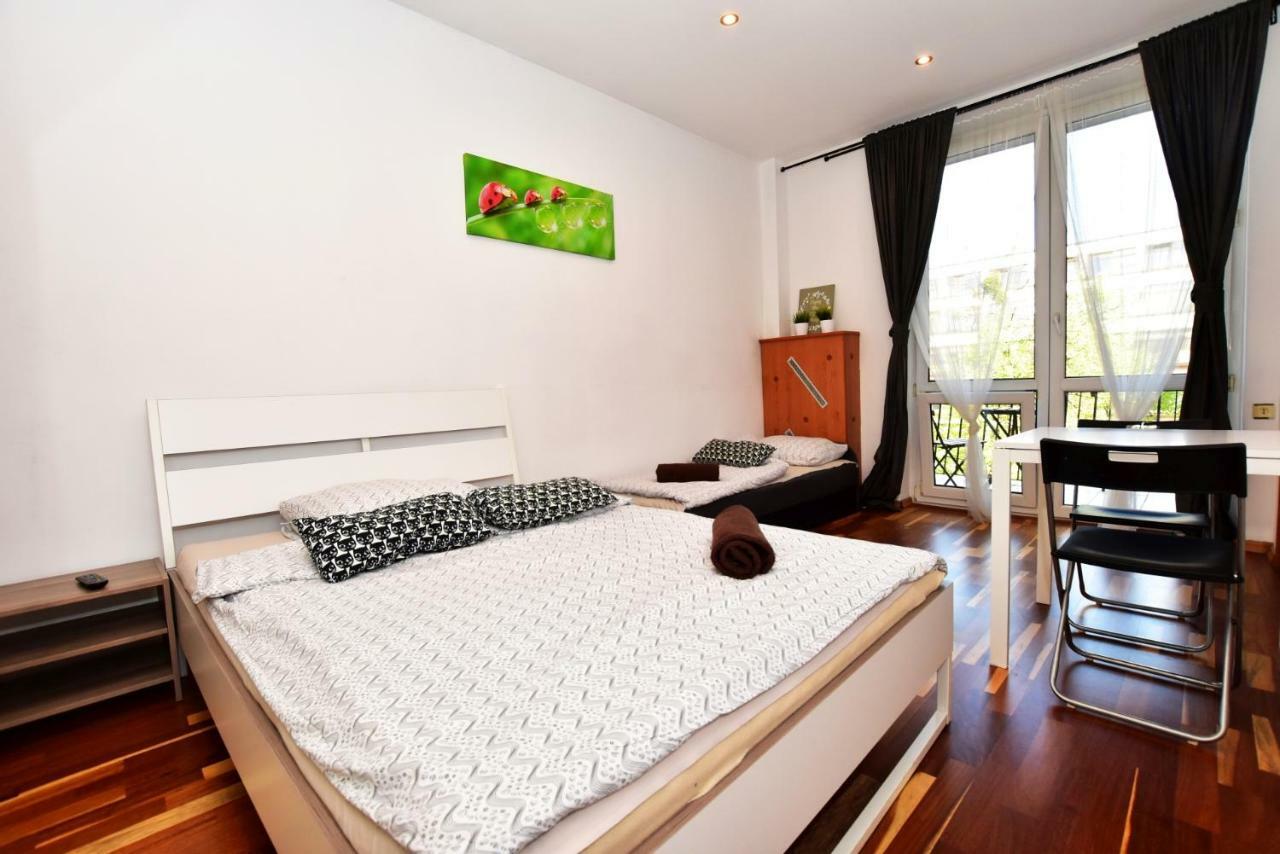 City Central Hostel Swidnicka วรอตซวาฟ ภายนอก รูปภาพ